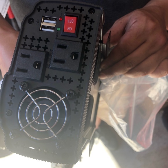 Power Inventer 6000 peak - Picture 2 of 4